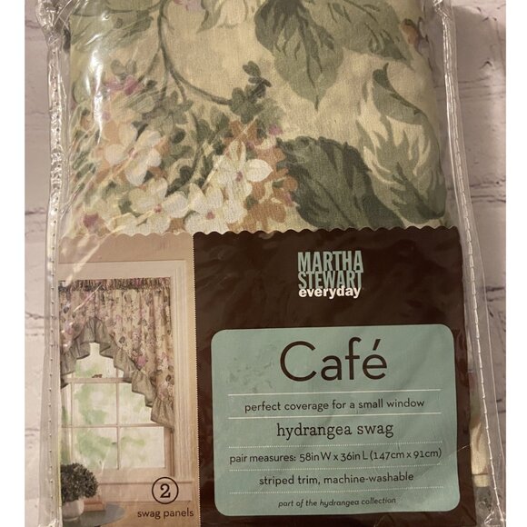 🏡🏡Martha Stewart Swag Hydrangea NWT - Picture 1 of 4